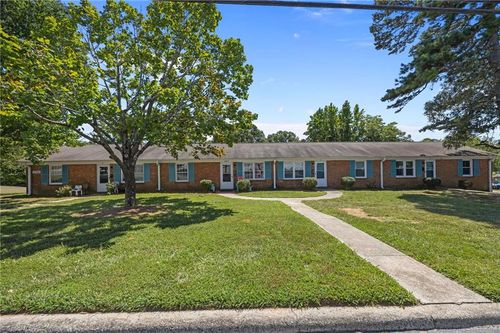 2501 Vanstory St, Greensboro, NC, 27407-4942 | Card Image