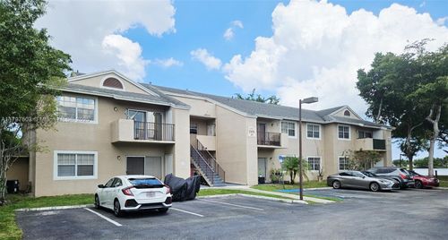 15l-2151 Nw 96th Ter, Pembroke Pines, FL, 33024-3041 | Card Image