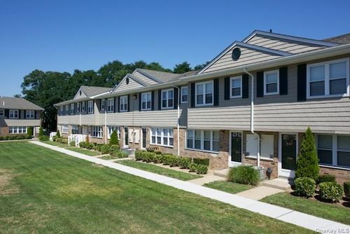 apt-11rg-1355 Heroes Way, Riverhead, NY, 11901-2002 | Card Image