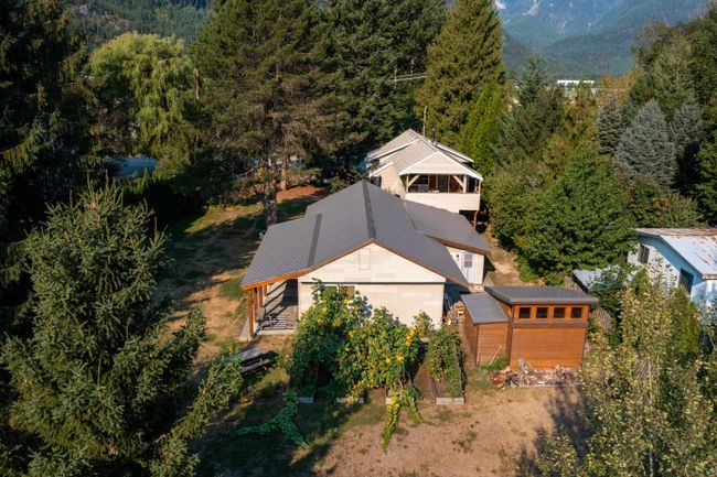 7632 Pemberton Meadows Road, House other with 5 bedrooms, 2 bathrooms and 8 parking in Pemberton BC | Image 27