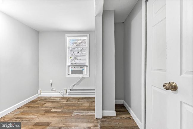 APT-3RD - 319 S Augusta Ave, Condo with 3 bedrooms, 1 bathrooms and null parking in BALTIMORE MD | Image 12