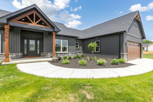 4254 Stone Hill Dr E, Carroll, OH, 43112-9817 | Card Image