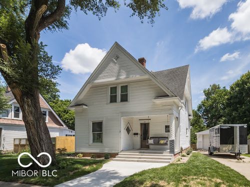 357 N Indiana St, Danville, IN, 46122-1213 | Card Image