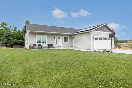 19700 N Beers Rd, Prosser, WA, 99350-5110 | Card Image