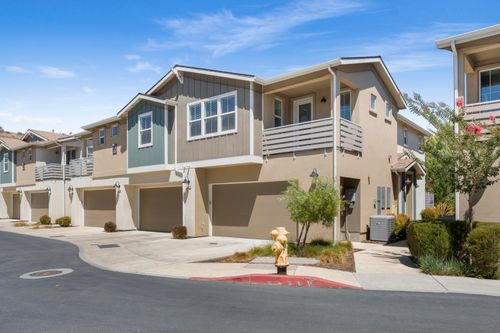517 Sertoma Way, Buellton, CA, 93427-9693 | Card Image