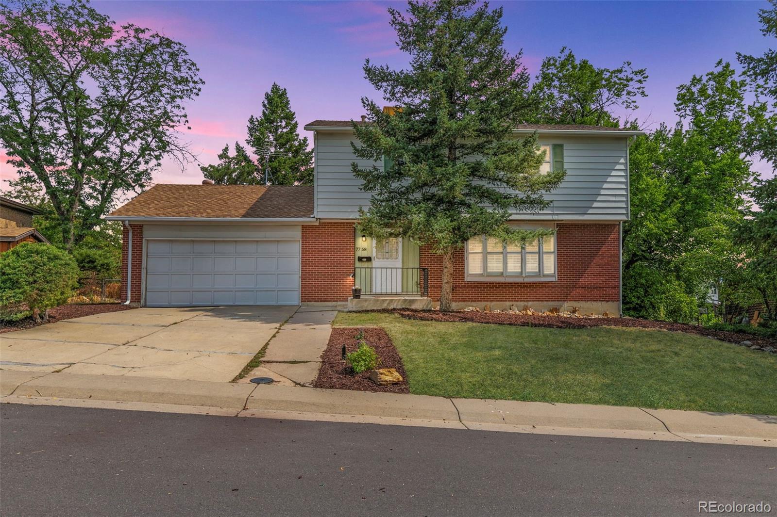 Ellen Ln, Denver, CO 80221
