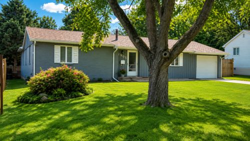 1905 E Country Squire Dr, Urbana, IL, 61802-5507 | Card Image