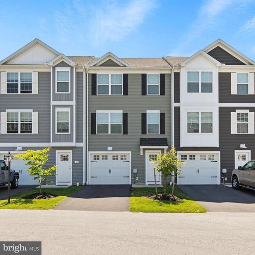 16 Overshot Ln, GETTYSBURG, PA, 17325-9003 | Card Image