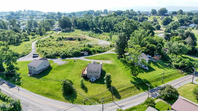 517 W Glade St, House other with 3 bedrooms, 3 bathrooms and null parking in Glade Spring VA | Image 55