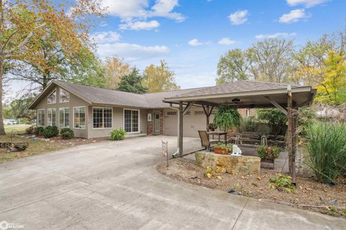 1563 Oakland Mills Rd, Mount Pleasant, IA, 52641-8291 | Card Image