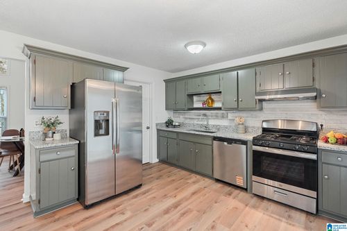 2179 Mountain View Rd, IRONDALE, AL, 35210-4406 | Card Image