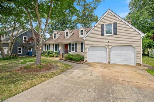 434 Granada Dr, Chesapeake, VA, 23322-8019 | Card Image