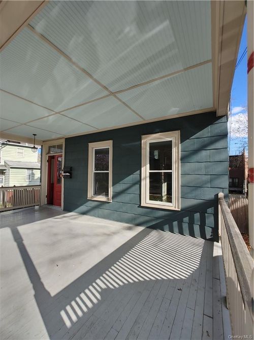 1-7 Prospect St, Nyack, NY, 10960-3715 | Card Image