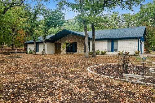 104 Trailwood Ct, Burleson, TX, 76028-1704 | Card Image