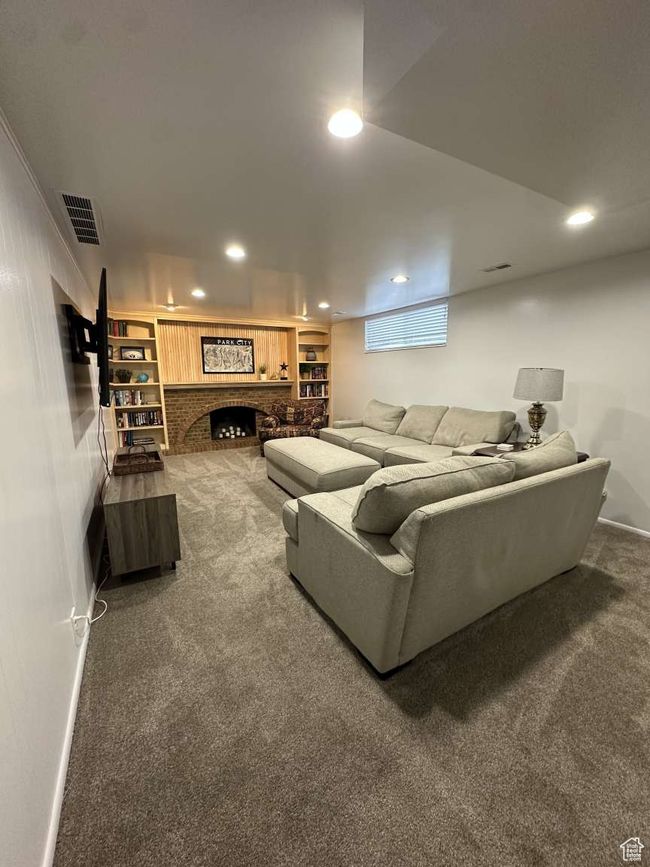 5843 S Fontaine Bleu Cir, House other with 4 bedrooms, 3 bathrooms and 5 parking in Murray UT | Image 32