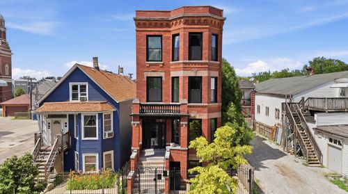 3608 W Wolfram St, Chicago, IL, 60618-7318 | Card Image