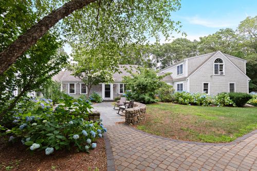 414 Eel River Rd, Osterville, MA, 02655-2409 | Card Image