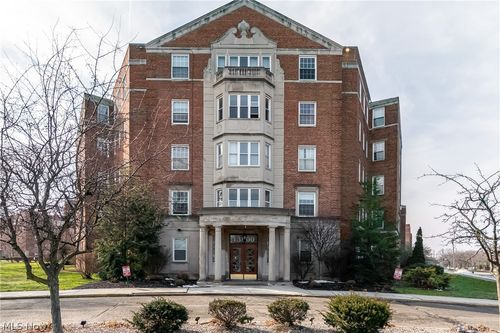 apt-306-13800 Fairhill Rd, Shaker Heights, OH, 44120-1291 | Card Image