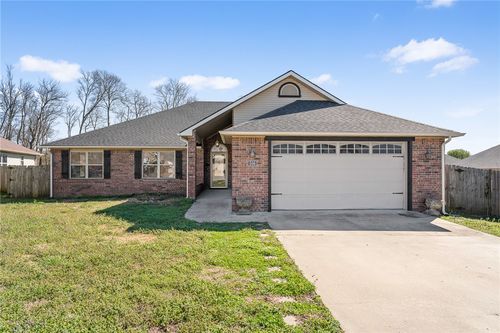 506 Maci Ct, Siloam Springs, AR, 72761-2563 | Card Image