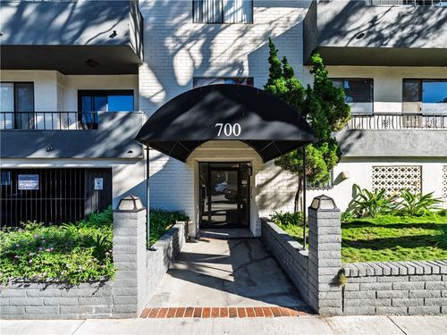 700 Westmount, West Hollywood, CA, 90069 | Card Image