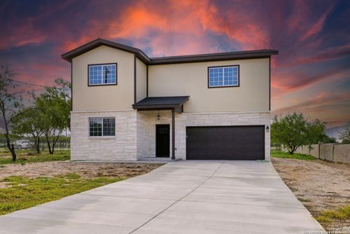 774 County Road 6843, Lytle, TX, 78052 | Card Image