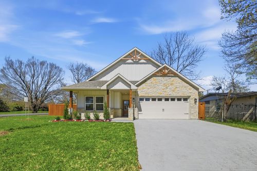 721 High School Dr, Seagoville, TX, 75159-1735 | Card Image