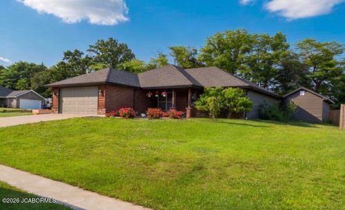 435 Zachary Ct, Holts Summit, MO, 65043-4003 | Card Image