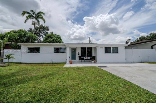 6944 Sw 10th Ct, Pembroke Pines, FL, 33023-1616 | Card Image