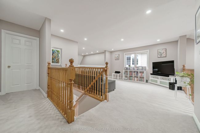 93 Lynch Cir, House attached with 4 bedrooms, 4 bathrooms and 2 parking in Guelph ON | Image 26