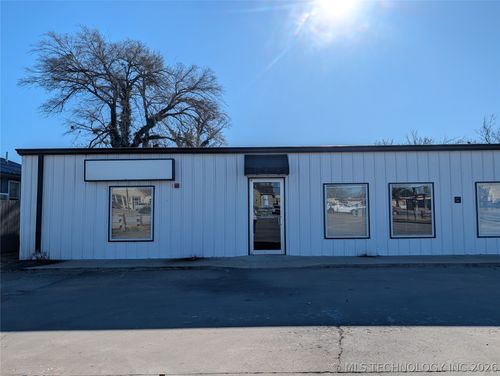 1302 Ne 1st St, Pryor, OK, 74361-4414 | Card Image