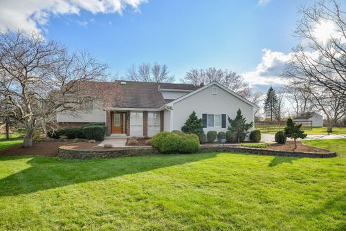 40W983 Line Dr, Elburn, IL, 60119-8840 | Card Image