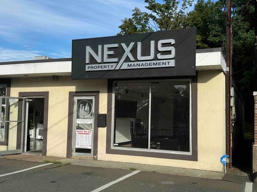 8 Goodsell Rd, North Haven, CT, 06473-1201 | Card Image