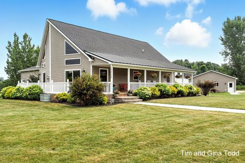 12337 Plantation Ct, Belding, MI, 48809-8302 | Card Image