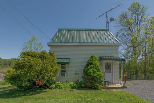 893 County Rd 2, Lansdowne, ON, K0E1L0 | Card Image