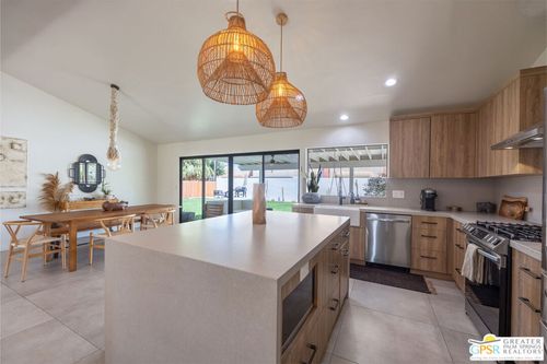 43740 Acacia Dr, Palm Desert, CA, 92260-9347 | Card Image