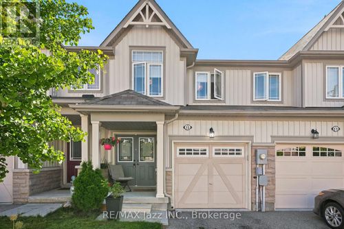 15 Farmstead Dr, Bowmanville, ON, L1C0K9 | Card Image