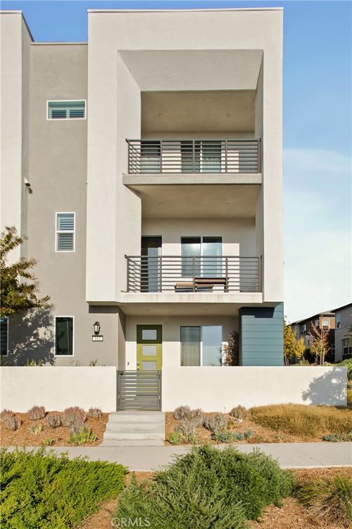 112 Restore, Irvine, CA, 92618-1461 | Card Image