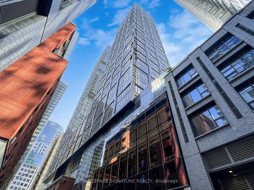2713-35 Mercer St, Toronto, ON, M5V0V1 | Card Image