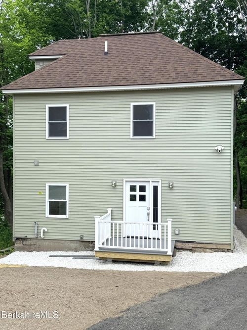 11 Hathaway St, North Adams, MA, 01247-2342 | Card Image