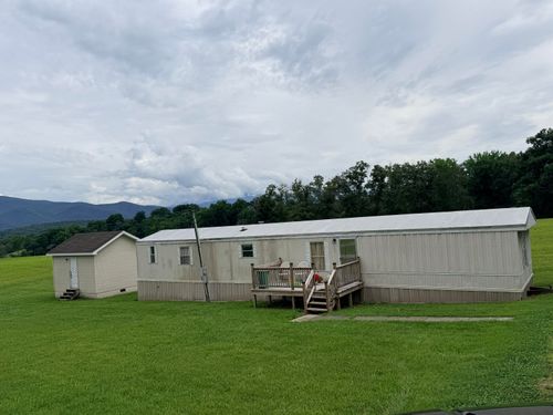 127 Skyhigh Dr, Newport, TN, 37821-7213 | Card Image