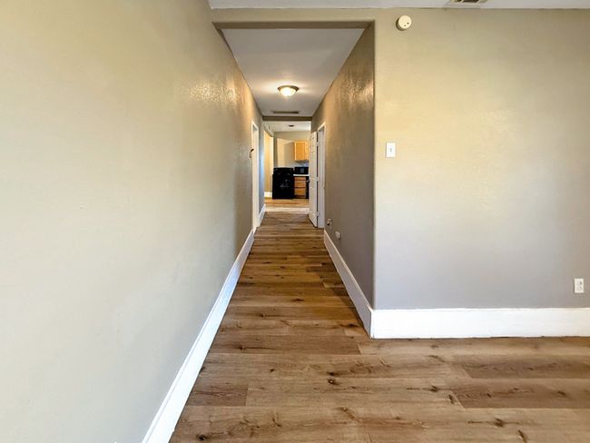 1201 E 3 Rd Ave, House other with 3 bedrooms, 1 bathrooms and null parking in Corsicana TX | Image 5