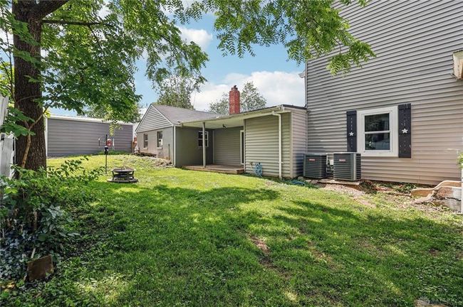 213 N Broadway St, House other with 3 bedrooms, 2 bathrooms and null parking in Blanchester OH | Image 9