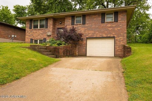 1312 Karen Dr, Jefferson City, MO, 65101-4228 | Card Image