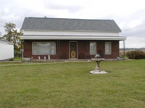 560 Butler Rd, Harrisburg, IL, 62946-5264 | Card Image