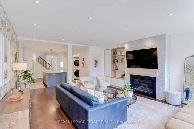 7 Delaware Ave, House attached with 5 bedrooms, 5 bathrooms and 1 parking in Toronto ON | Image 16