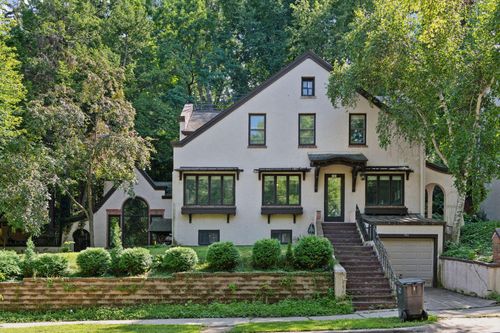 741 Kenwood Parkway, Minneapolis, MN, 55403 | Card Image