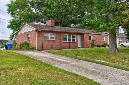 200 Victoria Dr, Virginia Beach, VA, 23452-4326 | Card Image