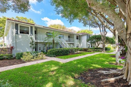 e-7 Southport Ln, Boynton Beach, FL, 33436-6405 | Card Image