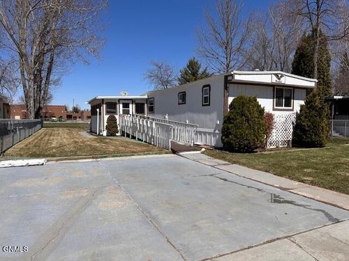 414 Bedford Boulevard, Bismarck, ND, 58504 | Card Image