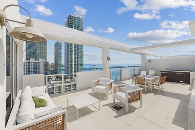 PH-1903 - 601 Ne 27th St, Condo with 3 bedrooms, 2 bathrooms and null parking in Miami FL | Image 2